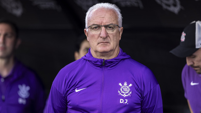 Corinthians volta a ter lateral lançado por Ramón após espera por renovação