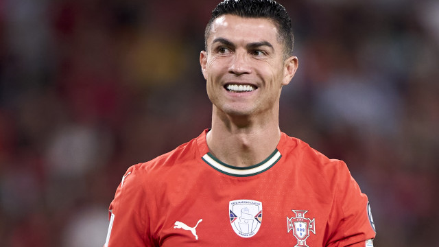 CR7 não sabe quantos carros tem; o mais recente é este Bugatti