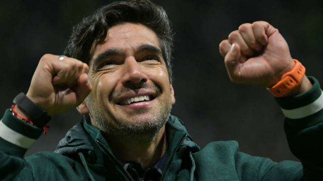 Choro e alívio: Abel Ferreira revela montanha-russa de emoções em 'noite mágica' com Palmeiras