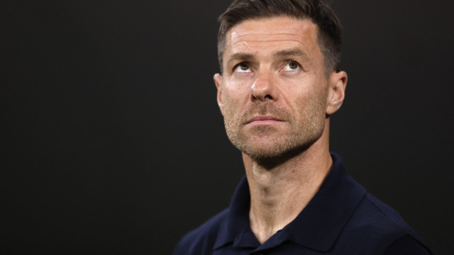 Real Madrid anuncia saída de Xabi Alonso e define novo treinador