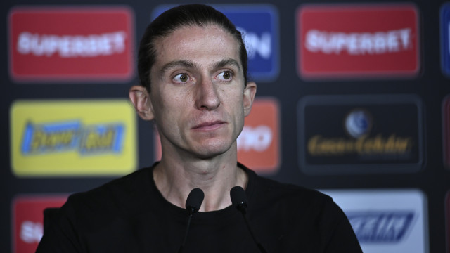 Filipe Luís nega que tentou relativizar racismo contra Vini Jr