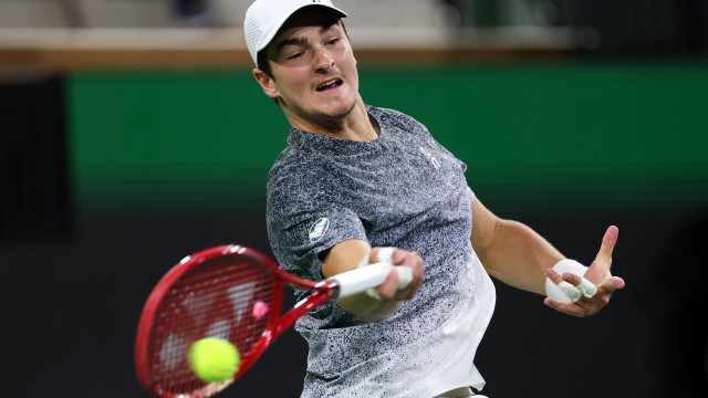 João Fonseca vence Tommy Paul e avança às oitavas de Indian Wells