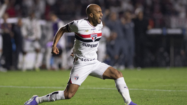 São Paulo abre negociações pela renovação de contrato de Lucas Moura
